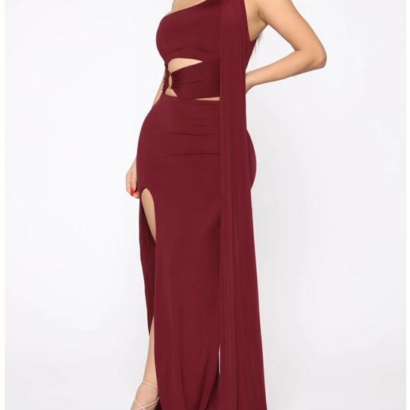 Glamorous Affair High Slit Maxi Dress - Burgundy - Picture 3 of 4